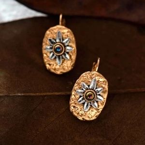 Brand New Gold Sunflower Earrings StudHinge Boho Flower 18K
